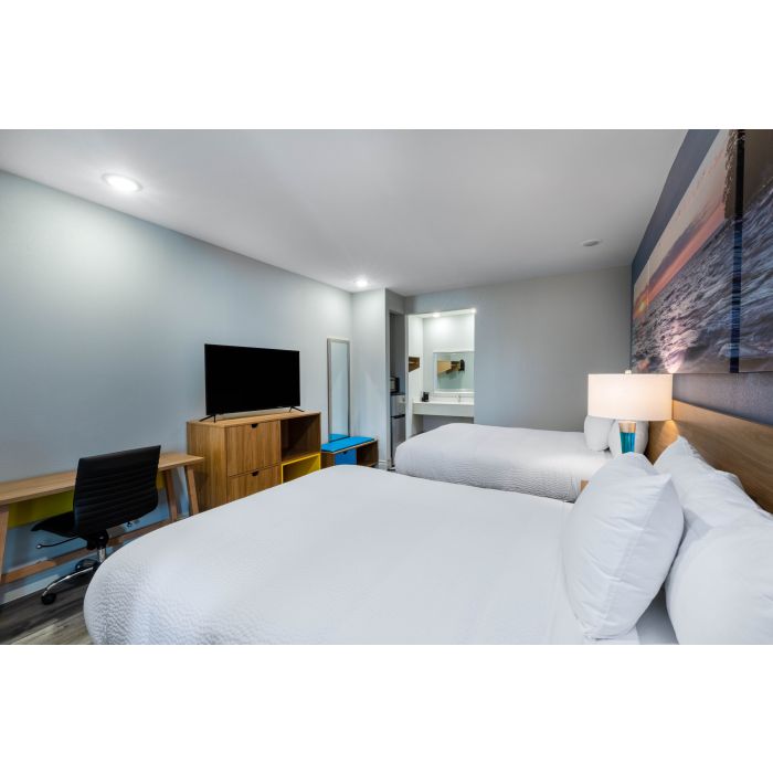 Days Inn Bedding Program